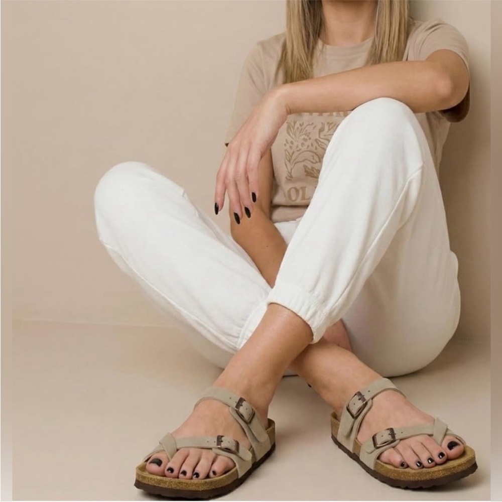 New CUSHIONAIRE Luna Cork Buckle Sandal like Birkenstock